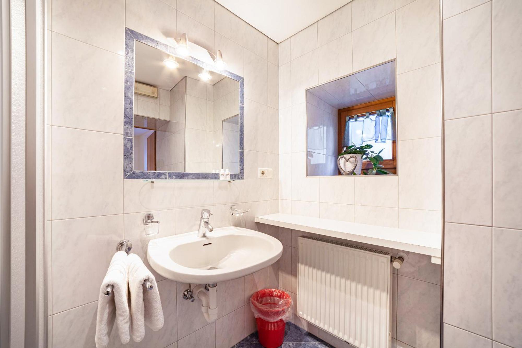 Wohnung Gravensteiner Schnalserhof Laces Ngoại thất bức ảnh